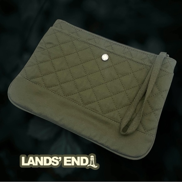 Lands' End Green Quilted Clutch Wristlet - Picture 1 of 10